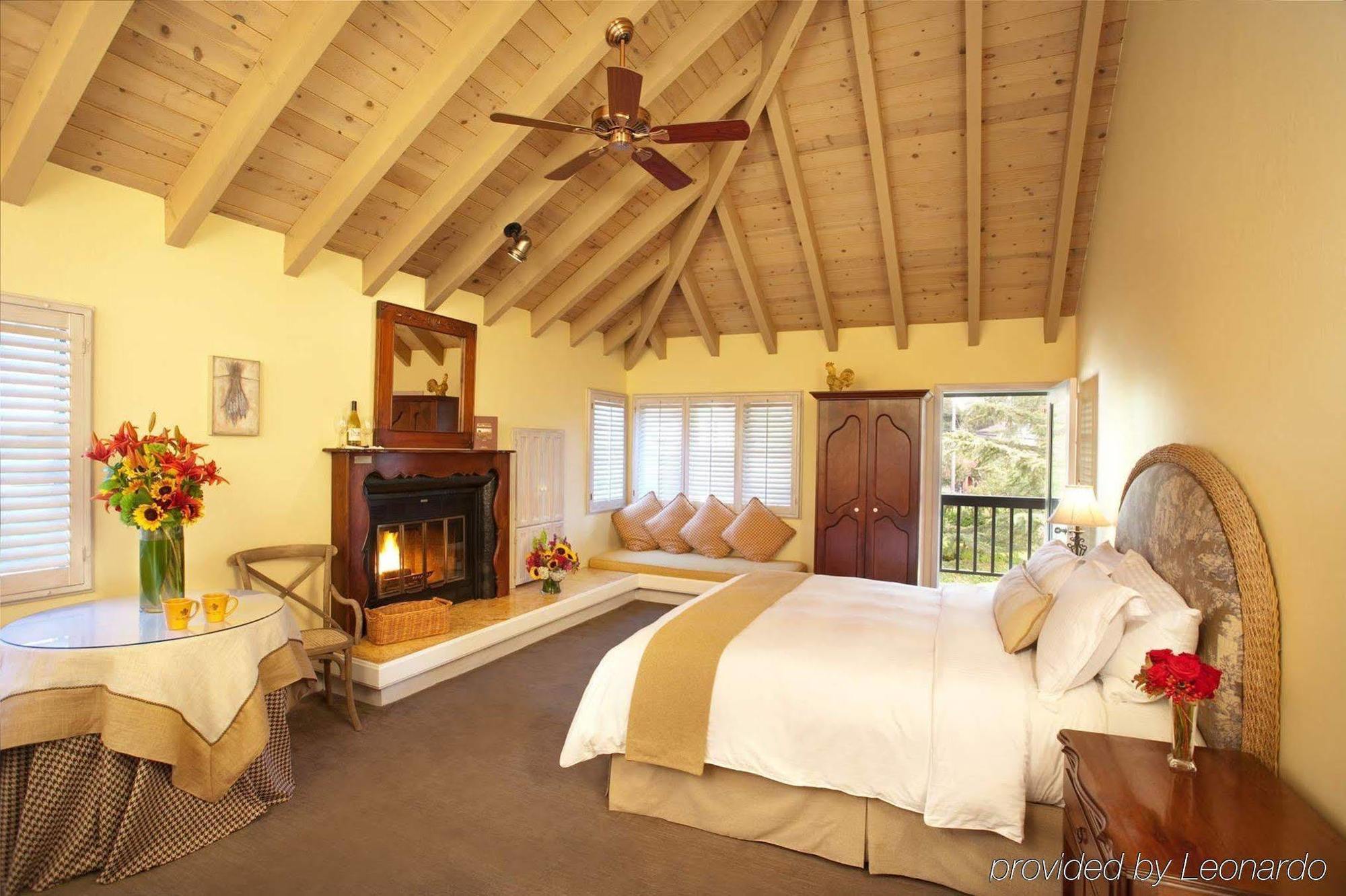 Vintage House At The Estate Yountville Room photo